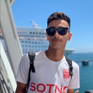 Meet your Posher, Matthew